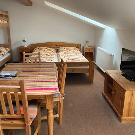 V Podkrovi * Roztoky u Jilemnice